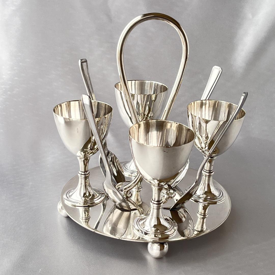 【William Huttonn】アールデコ エッグクルーエ エッグカップ