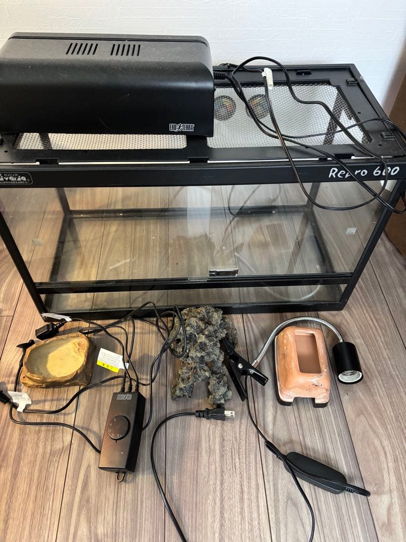 Repro 600 飼育ケージ