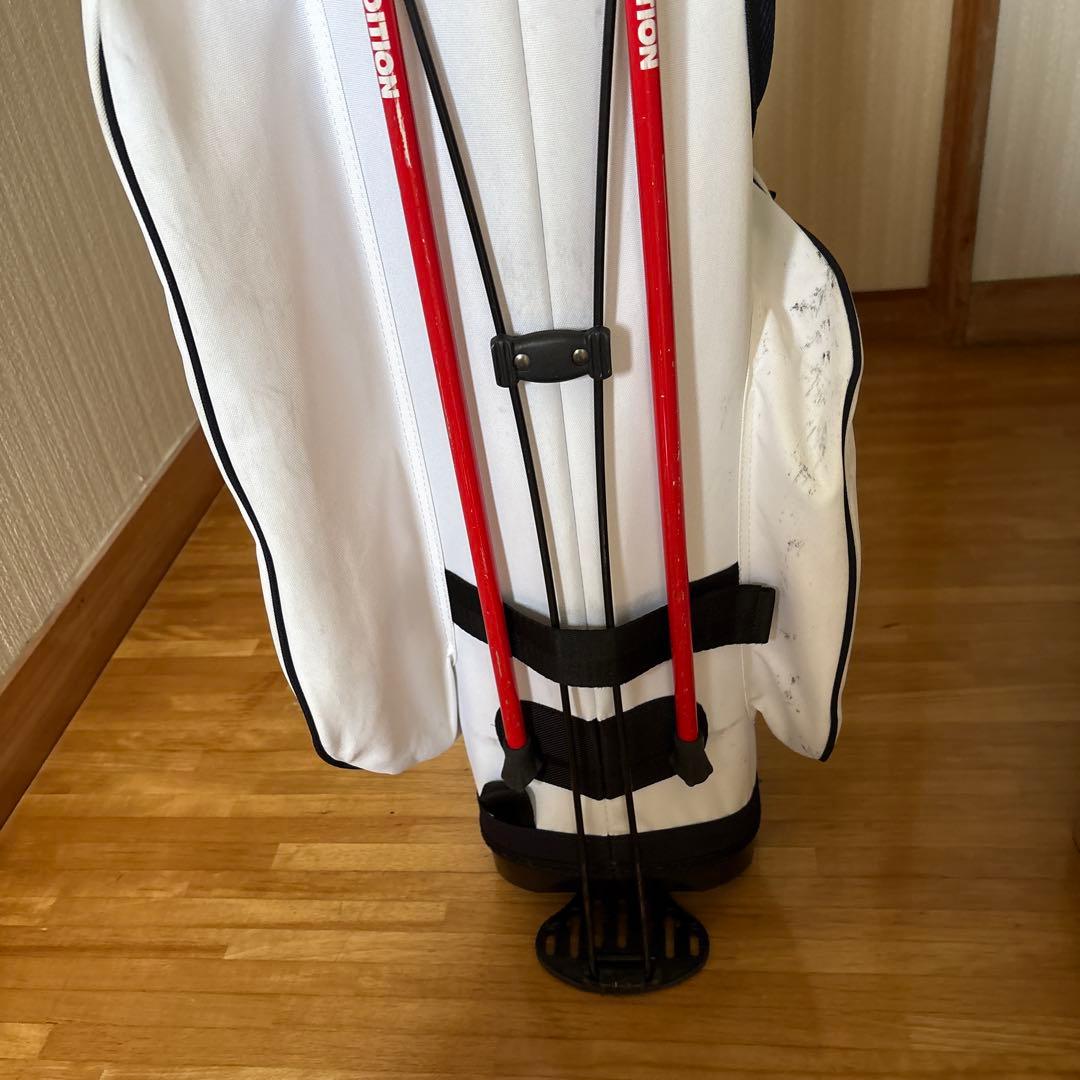 MASTER BUNNY EDITION 軽量キャディバック　スタンドタイプ