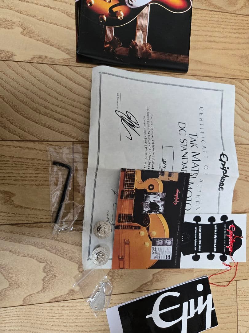 エピフォンTak Matsumoto Dc Gold