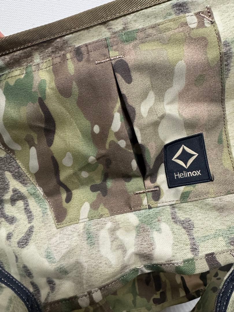 Helinox タクティカル インクライン チェア 迷彩