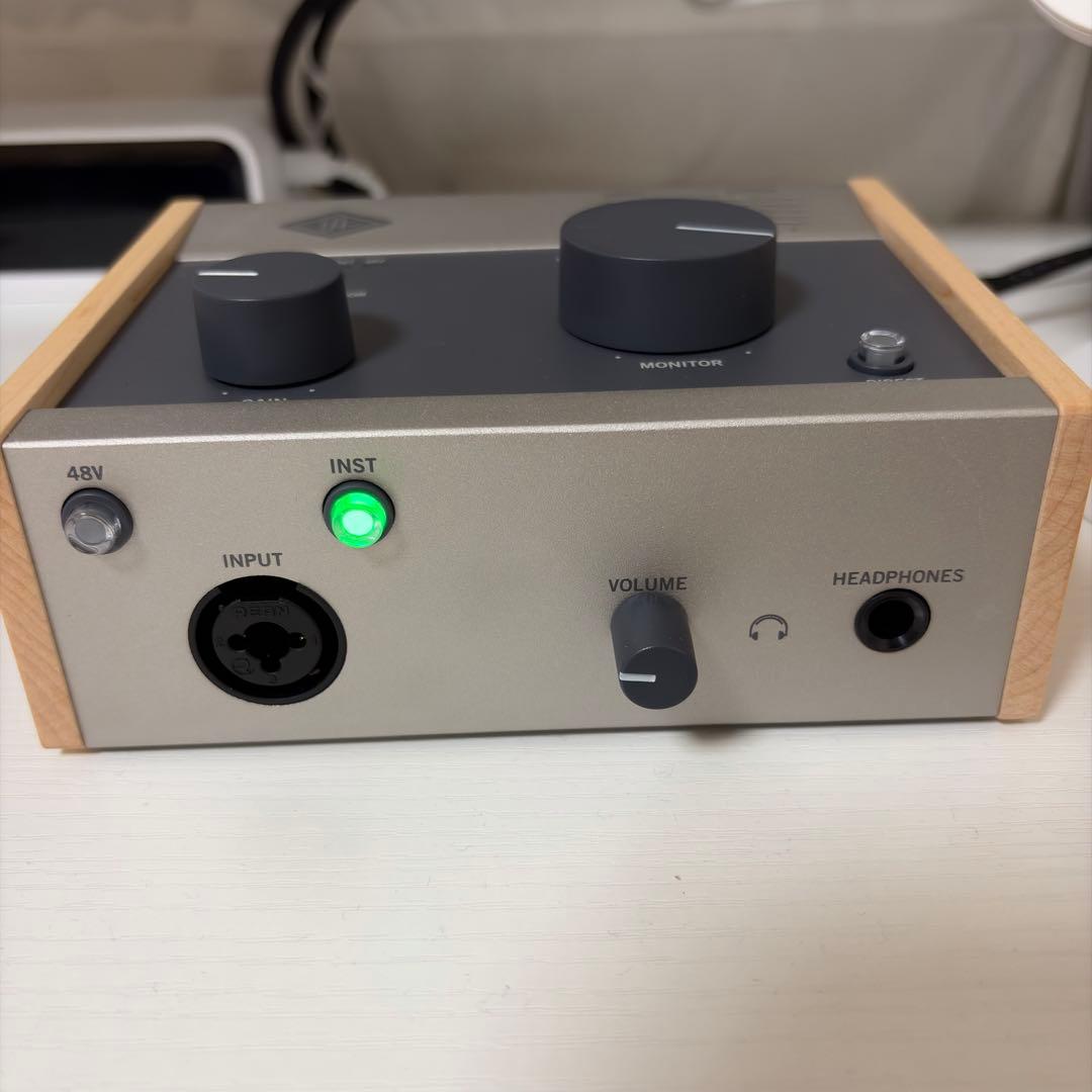 【祝日価格】 UNIVERSAL AUDIO VOLT176