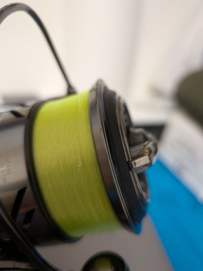 SHIMANO COMPLEX XR C2000 F4 HG　おまけ付き