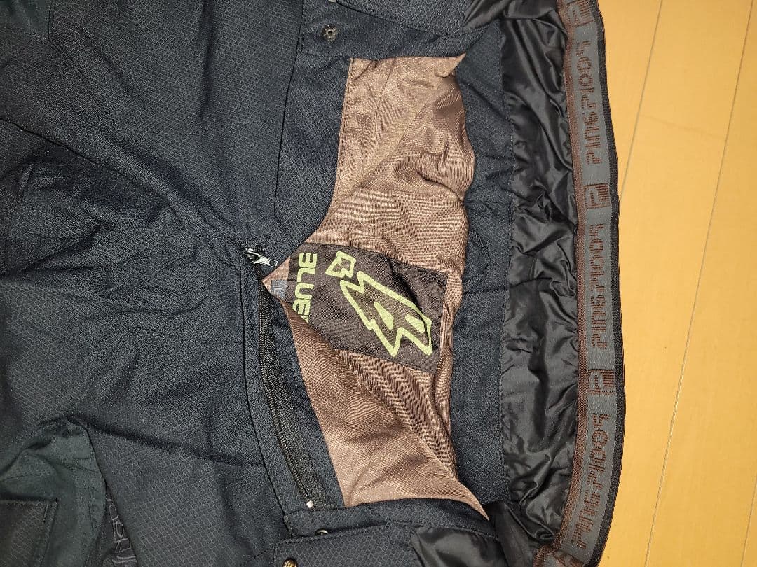 写真デザイン見て素材デザイン優れた、高級Husky ブラック スノーボードパンツ