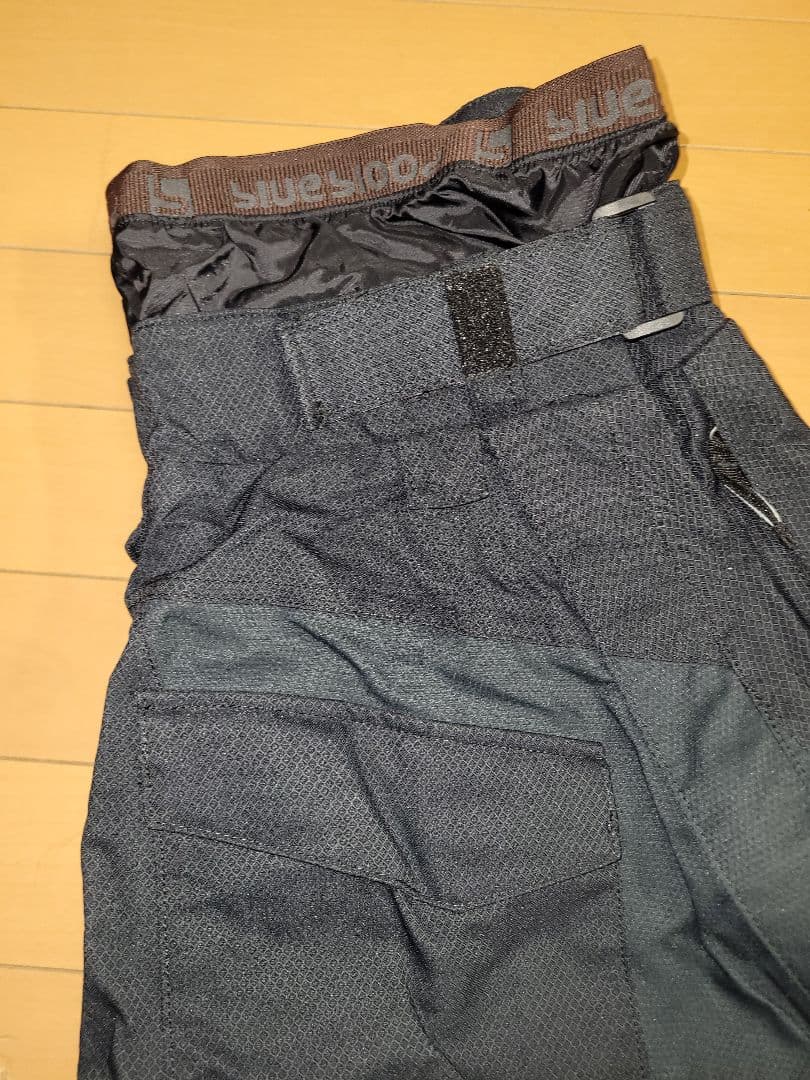 写真デザイン見て素材デザイン優れた、高級Husky ブラック スノーボードパンツ