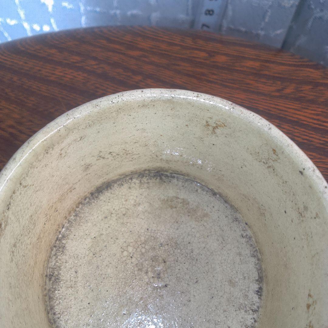 骨董６ベージュ 陶器 円形容器