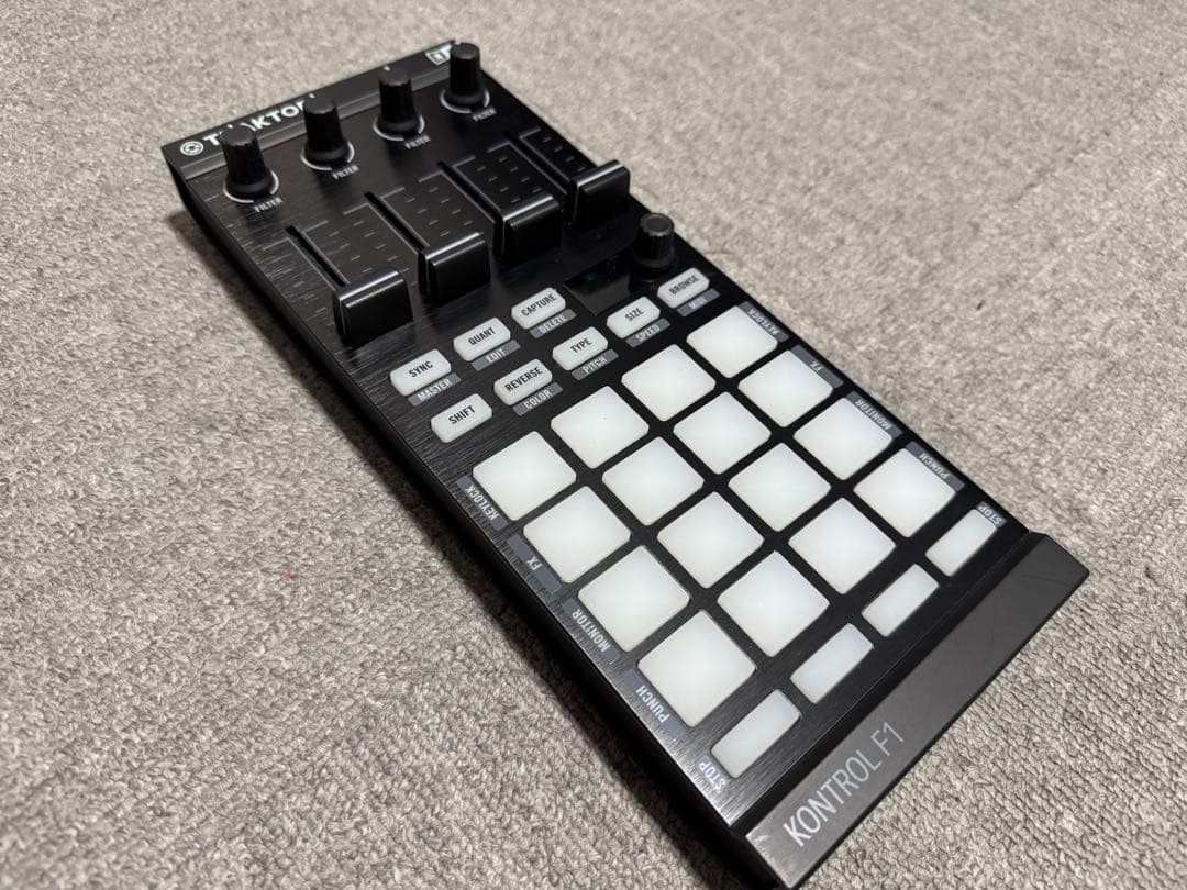 DJ機材 NI KONTROL F1