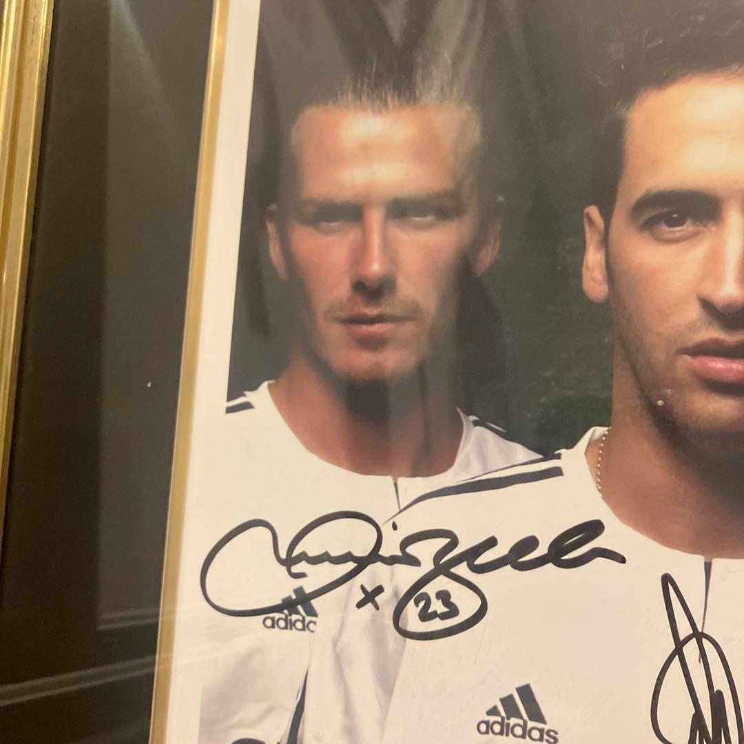 レアル・マドリード 直筆サイン入り写真　ベッカム　ジタン　ラウル