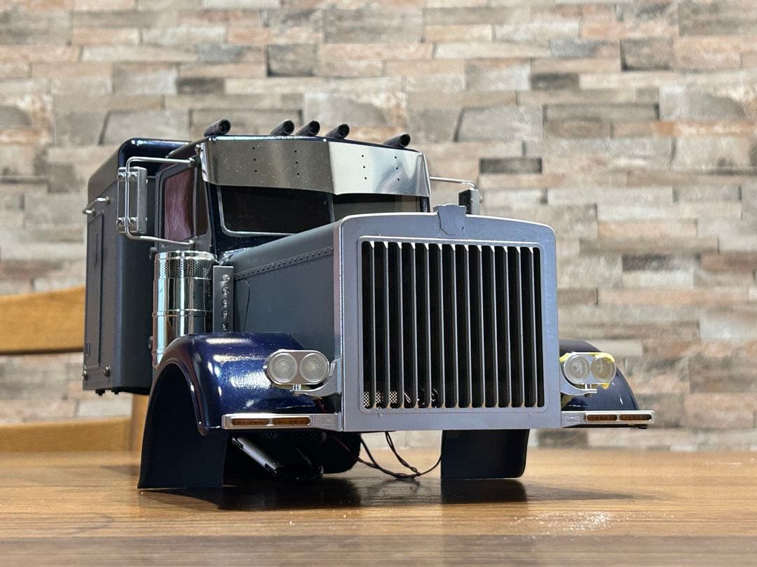 タミヤ1/14 グランドハウラー ボディ