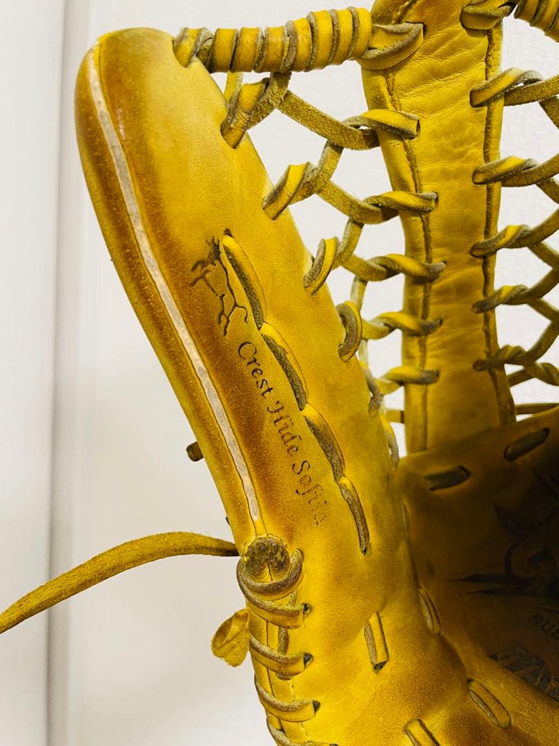 ミズノ　Mizuno Gaucho 軟式グローブ 右投げ用 イエロー　外野手向き