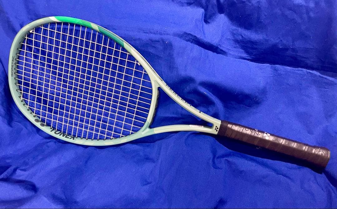 YONEX PERCEPT 100テニスラケット G2