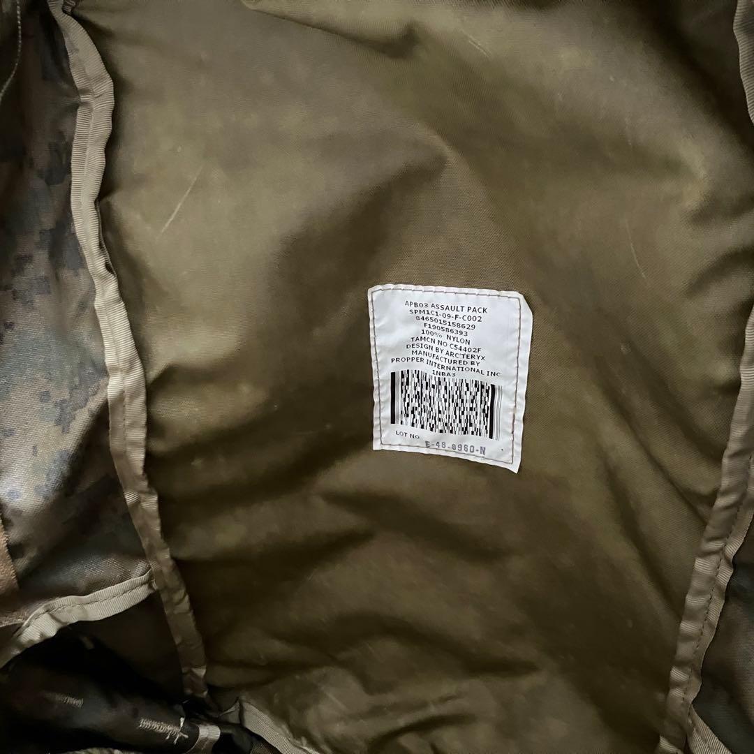 アークテリクス アサルトパック デジカモ ミリタリー カモフラ　迷彩　サバゲー