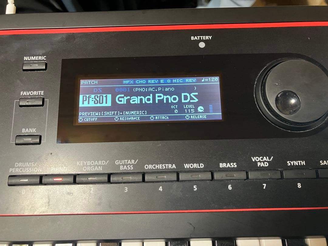 Roland JUNO-DS61 シンセサイザー 純正アダプター＆ケース付き