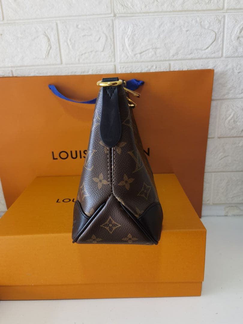 ☆週末限定価格☆ モノグラム ショルダーバッグ