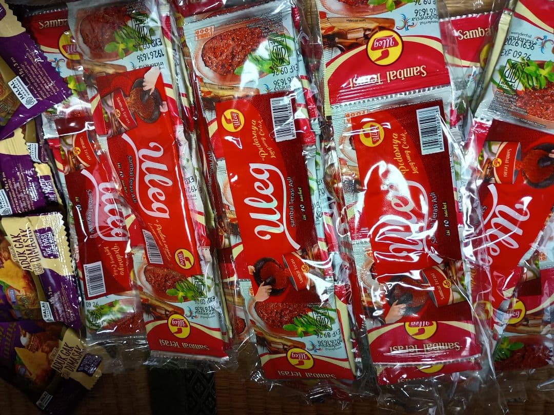 ULEG サンバル- グッデイ・インスタント・コーヒー&神戸Bumbu Aduk