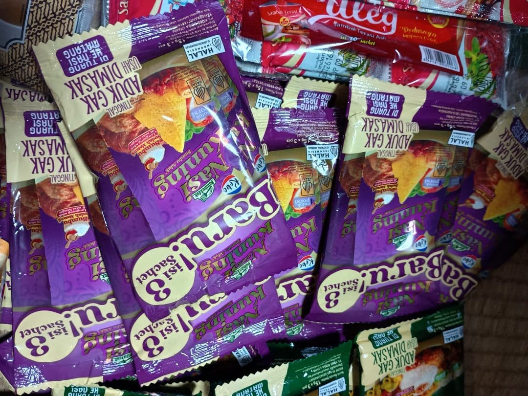 ULEG サンバル- グッデイ・インスタント・コーヒー&神戸Bumbu Aduk