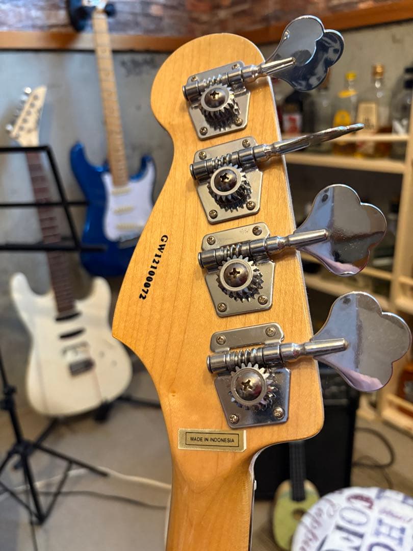 Grass Roots エレキベース ライトブルー