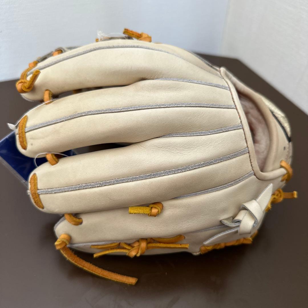 ブロンドは汚れやすい？汚してくれよ。｜Global Elite 硬式新品未使用