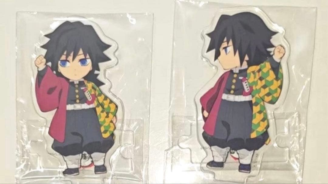 鬼滅の刃 ufotable 繋がるランダムアクリルスタンド 義勇 左右セット