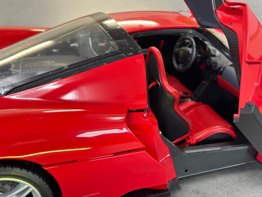 TAMIYA ENZO FERRARI 1/12 コレクターズクラブスペシャル