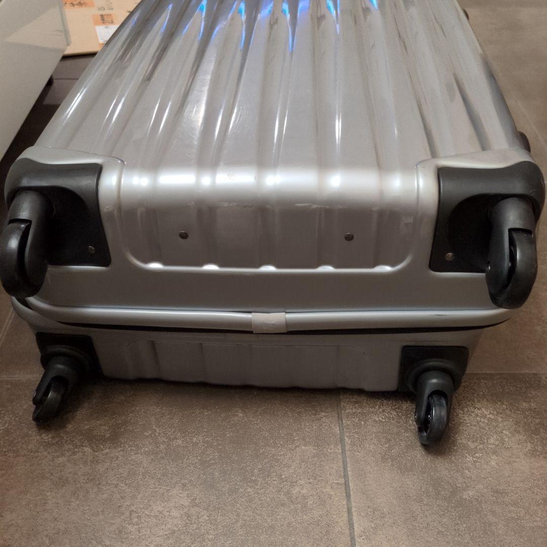 Samsonite シルバースーツケース72×50、厚み約28㌢