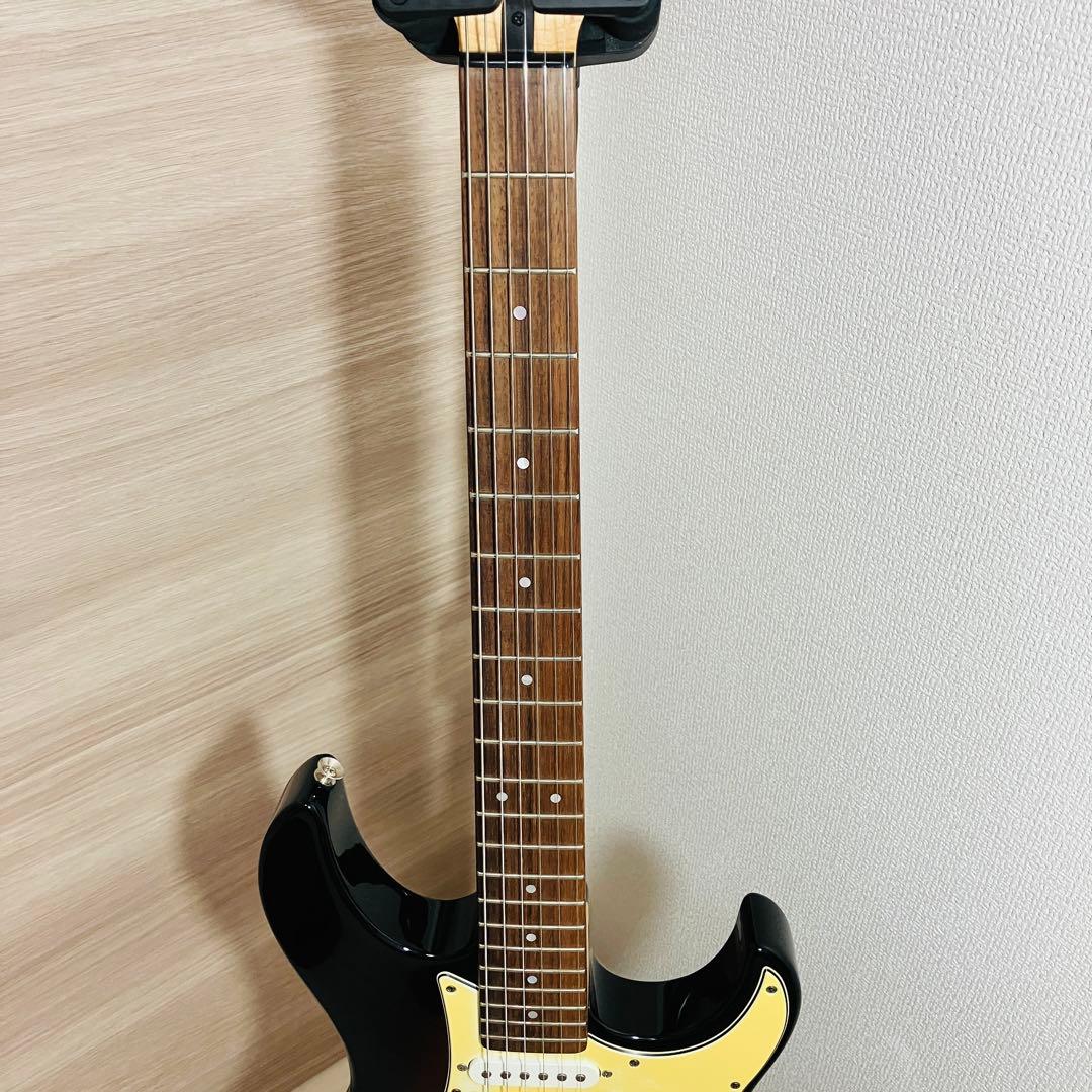 【美品•ケース付】YAMAHA PACIFICA PAC112V エレキギター