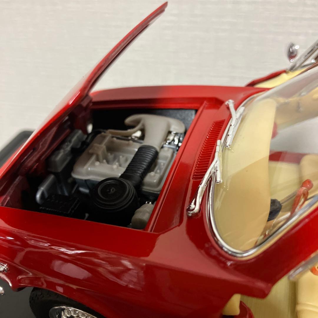 ミニカー 1965 ALFA ROMEO GIULIA SPRINT GTA 1/18