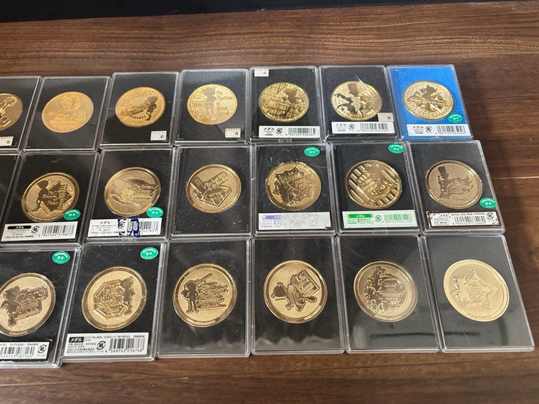 【ほぼコンプリート】名探偵コナン 記念メダルセット　計24個