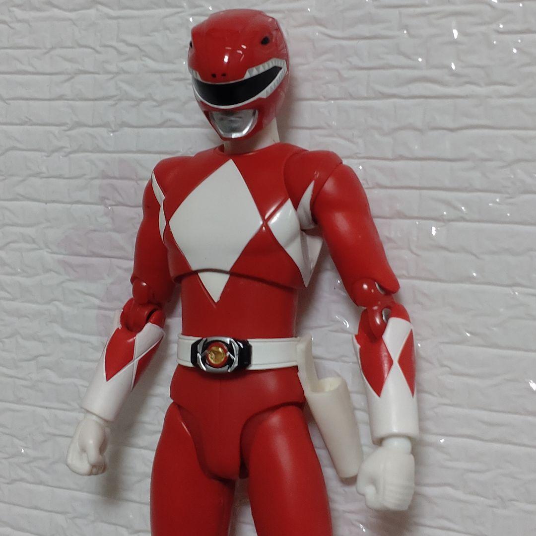 S.Hフィギュアーツ　 ティラノレンジャー