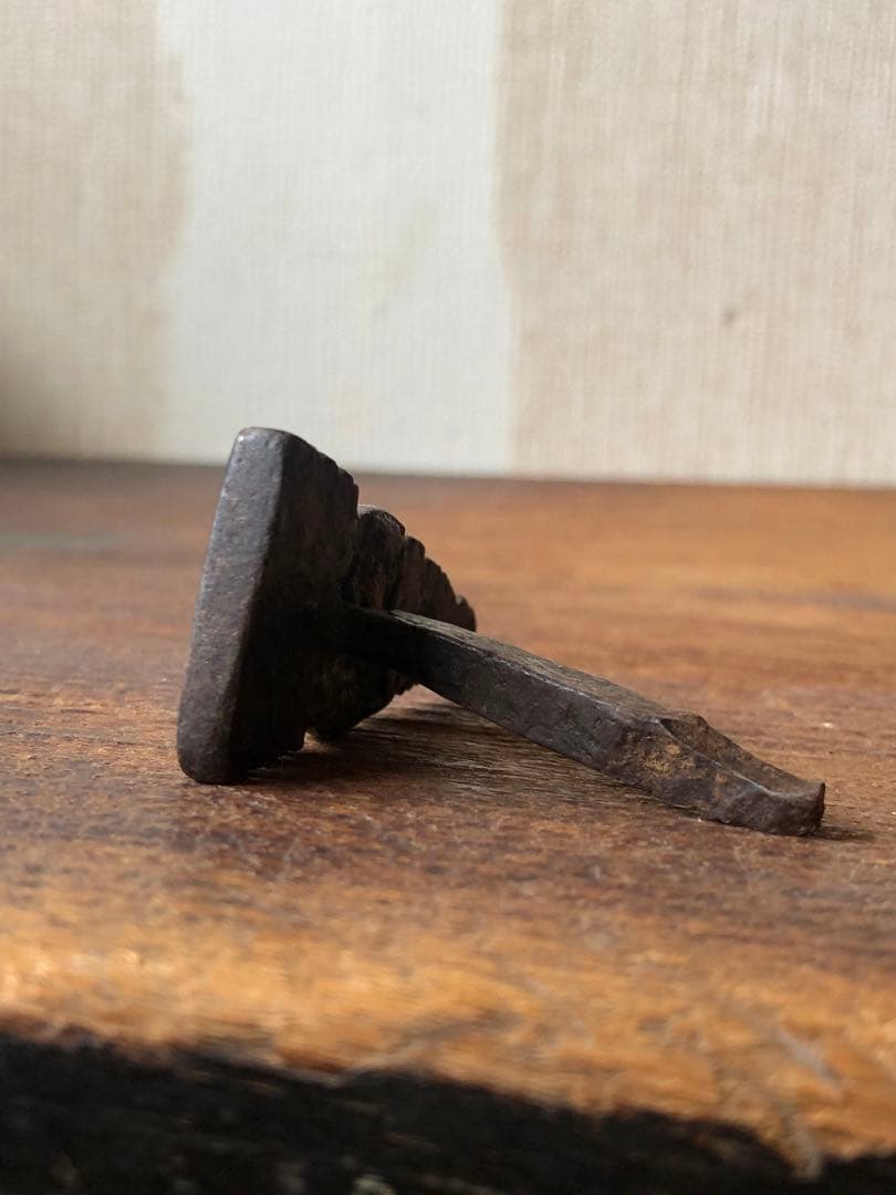 チベット　宝塔形金具　古鉄　釘隠し　残欠　ブロカント　鉄製　トクチャ