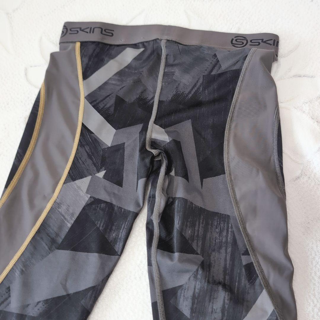 未使用デサント製 SKINS ダイナミック ロングスリーブ 上下M