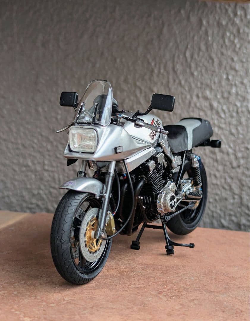 タミヤ1/12スズキカタナ改バイクプラモデル