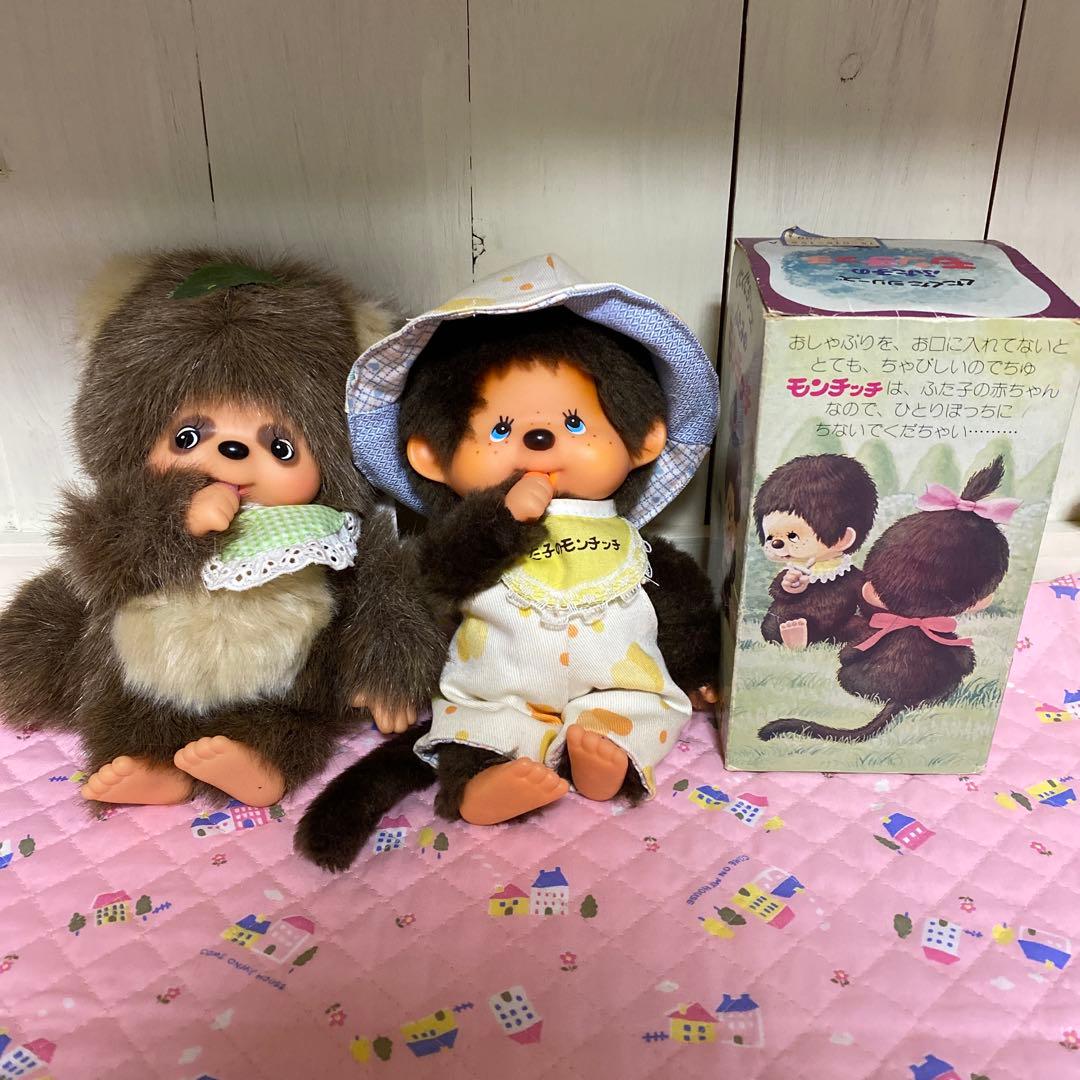 1974年ふた子のモンチッチ（箱付き）ファッションブック付きと復刻版タヌタヌ