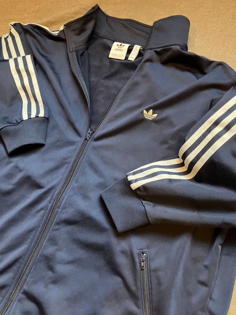 美品adidasベッケンバウアートラックジャケット　ネイビーXL