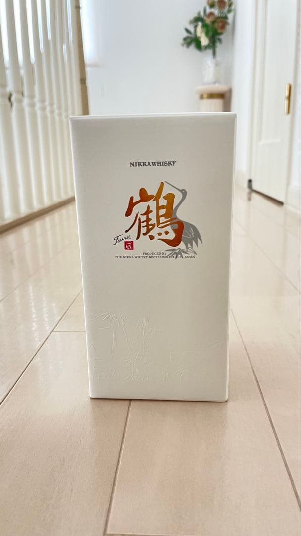 NIKKA WHISKY 鶴 TSURU 700ml 専用箱付き