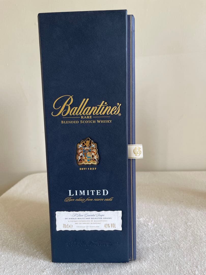 Ballantine's LIMITED 700ml ウイスキー