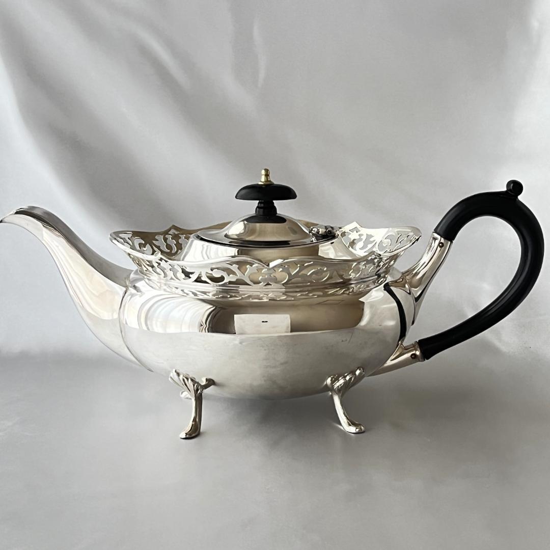 【Grainger & Campbell】 透かしのティーポット