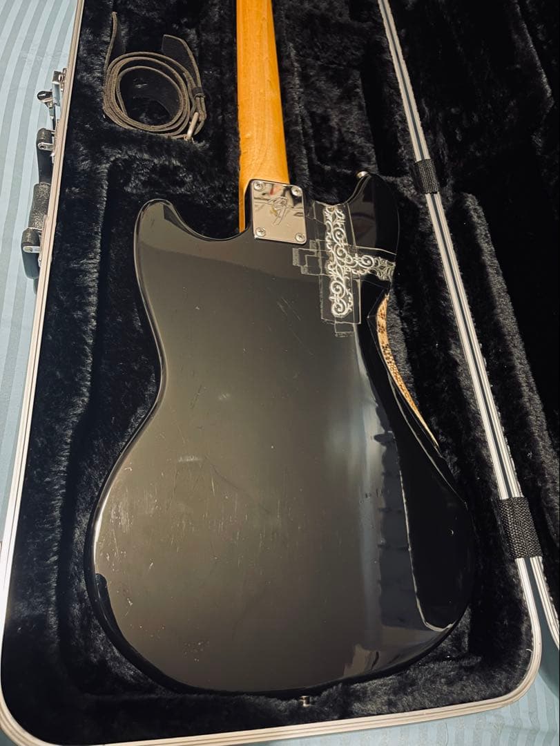 世界限定30本 Fender JAPAN MG69 HYDEモデル 極美品 送込