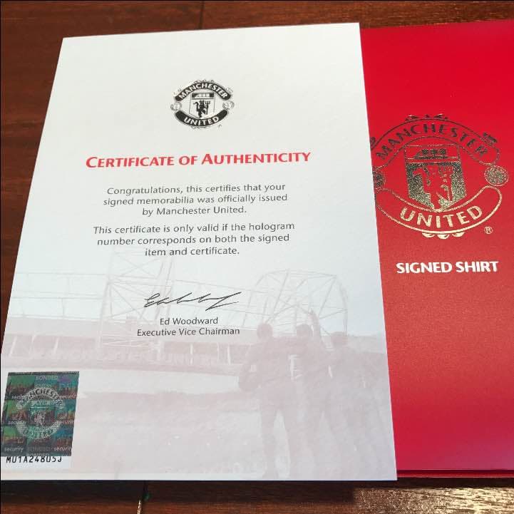 マンU 選手直筆サイン入りユニフォーム 証明書付き
