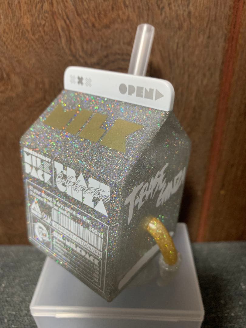 ジュースボックスボーイ　ミルクパック（T-BASE銀座限定カラー）