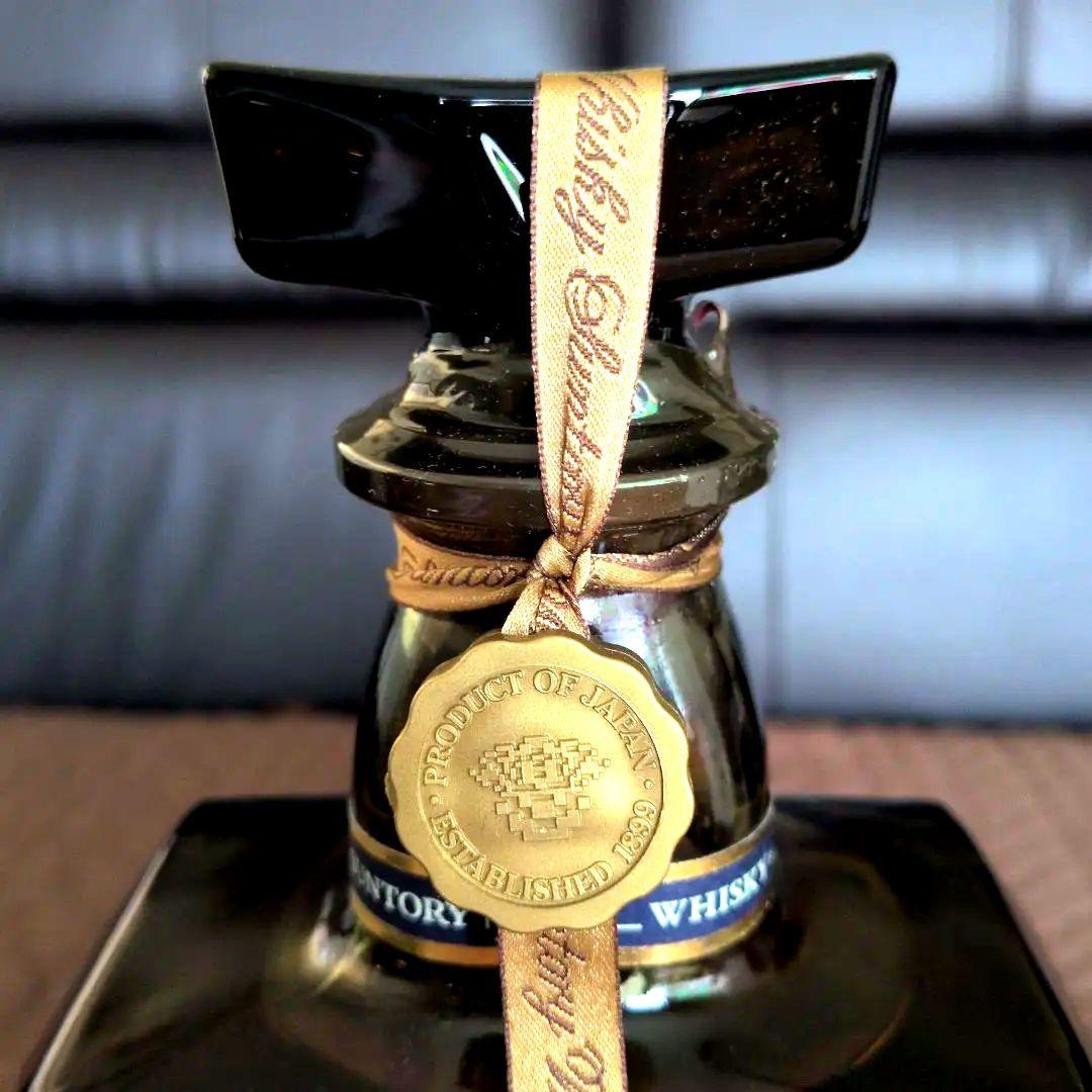 サントリーローヤルプレミアム12年青ラベル、未開栓　未使用