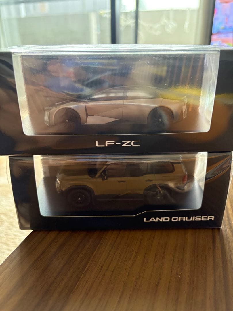 レクサスLF-ZC・トヨタランドクルーザー250 ミニカーセット(非売品)