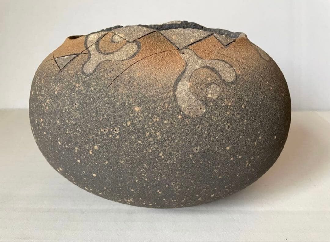 神谷英介　彩文扁壺