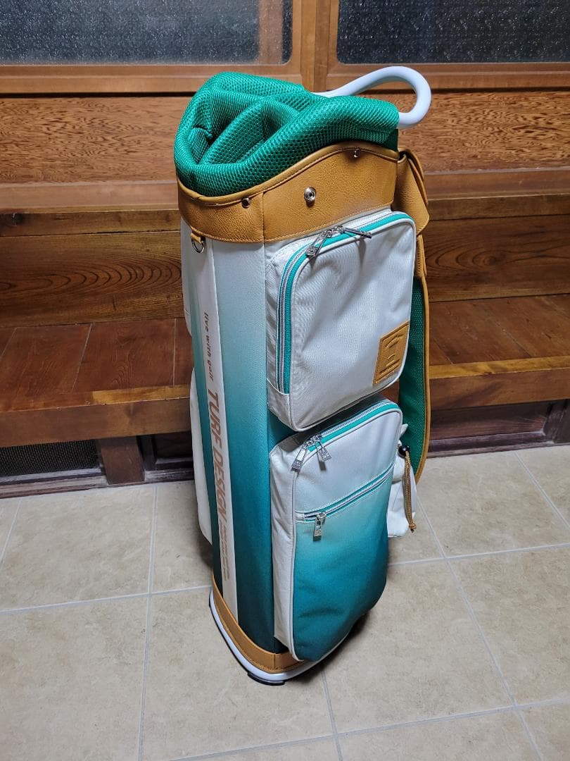 excess■ＴＵＲＦ ＤＥＳＩＧＮ ２０２４年 キャディバッグ