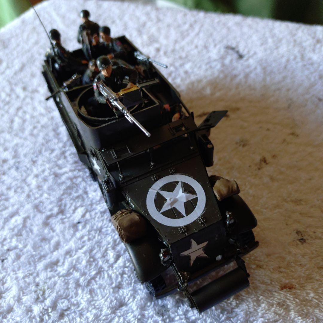 新春セール！パットン大戦車軍団兵員輸送車M3A2 1/35フィギュア9体