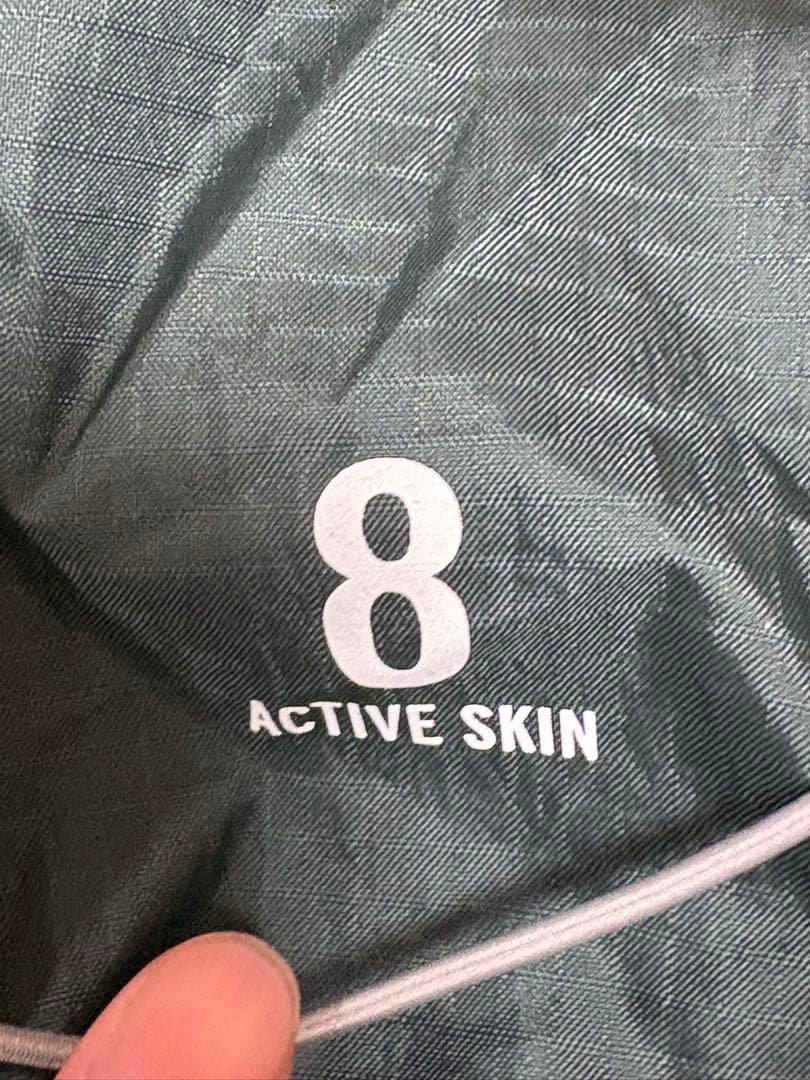 Salomon ACTIVE SKIN 8 ランニングベスト