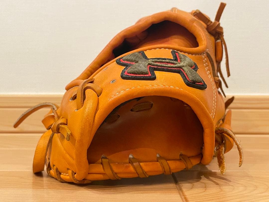 UNDER ARMOUR QBB0277 軟式用グローブ