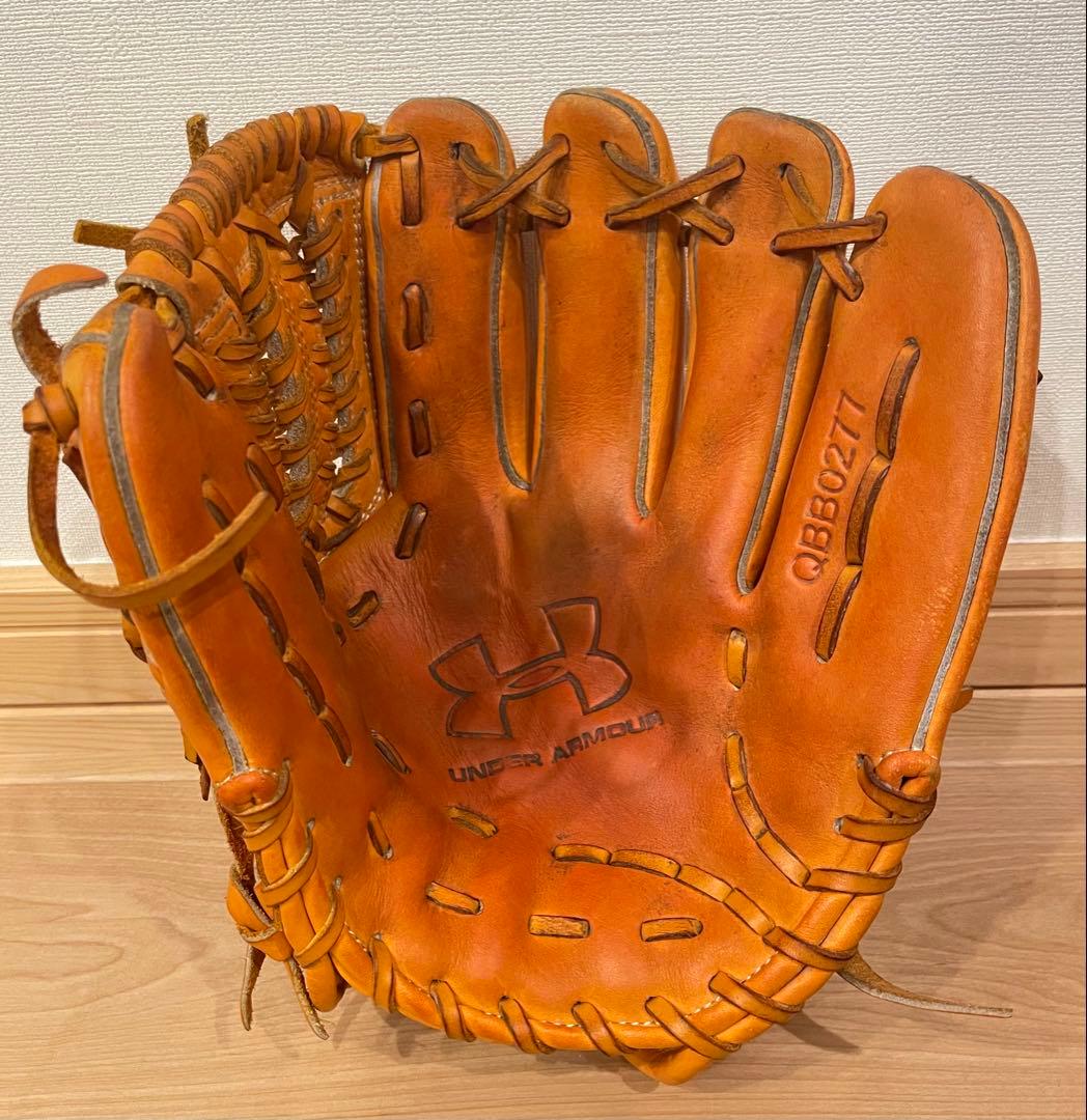 UNDER ARMOUR QBB0277 軟式用グローブ