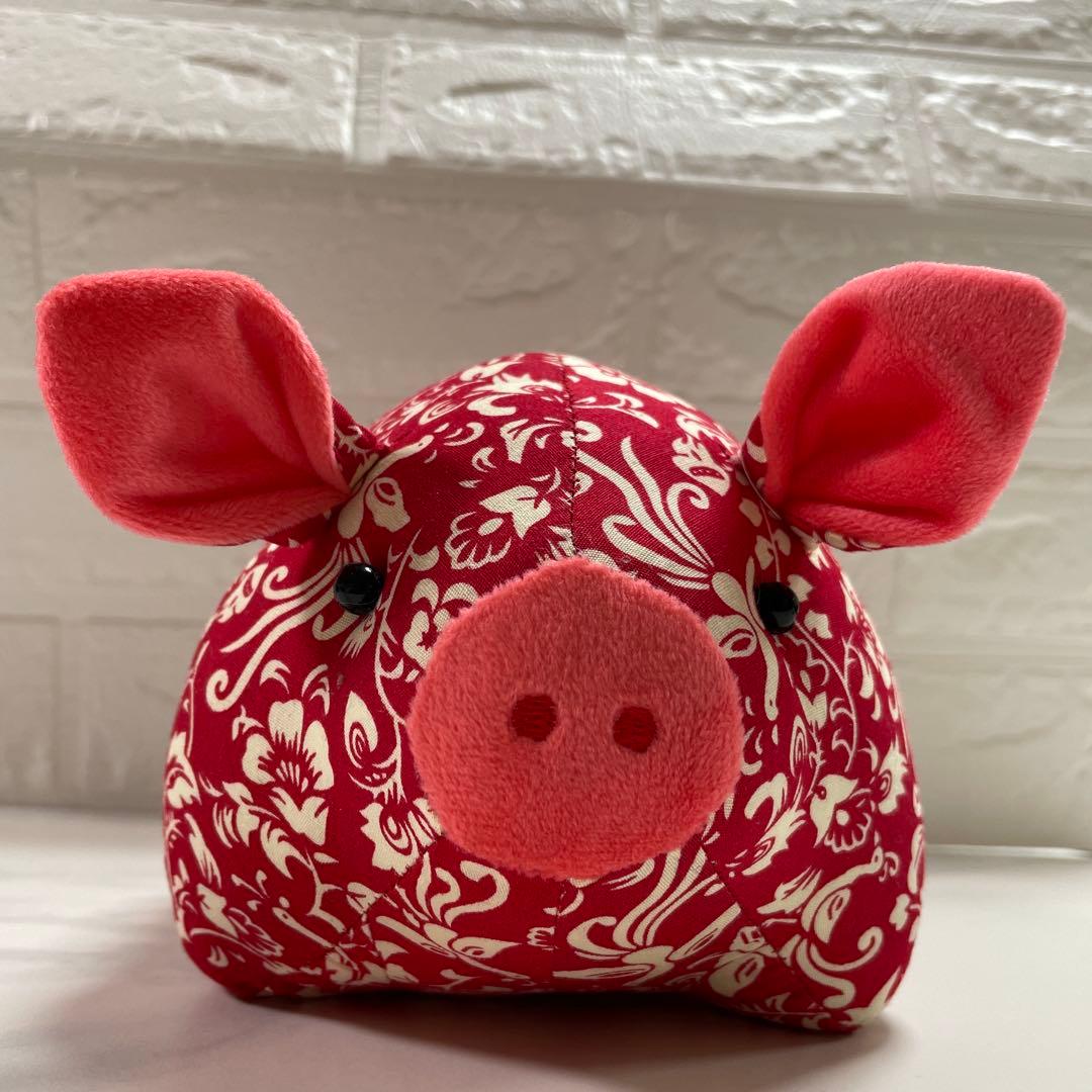 豚ぬいぐるみ　花柄　赤いブタ　総柄　布製　レア　アニマル　匿名配送