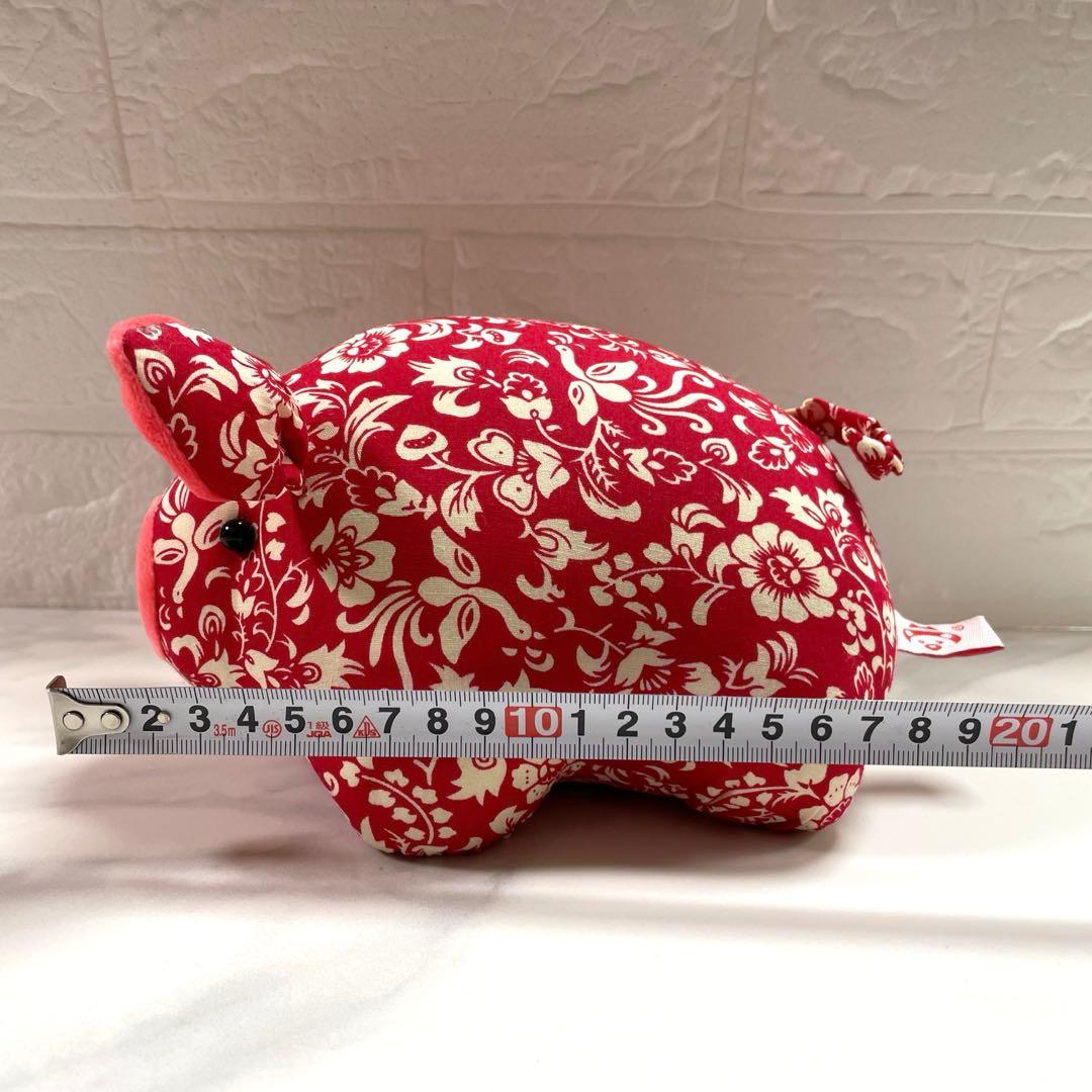 豚ぬいぐるみ　花柄　赤いブタ　総柄　布製　レア　アニマル　匿名配送